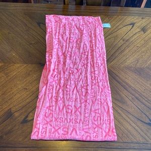 Victoria Secret Sport VSX Infinity scarf